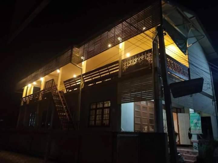โฮมสเตย์ภูมิใจ เชียงคาน ซอย 17 Loei Esterno foto